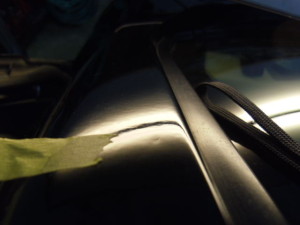 フロントピラー デントリペア修理前