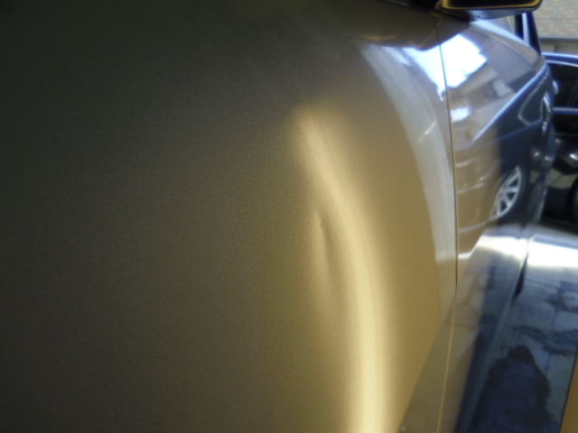 ホンダ フィット デントリペア修理前