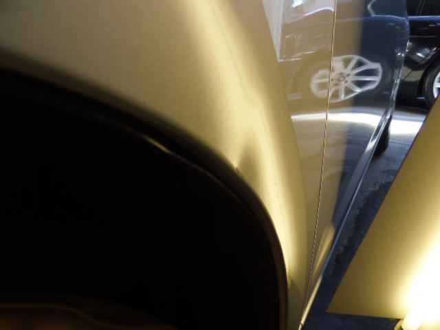 ホンダ フィット デントリペア修理前