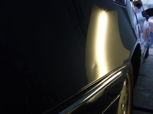 C200 デントリペア修理前