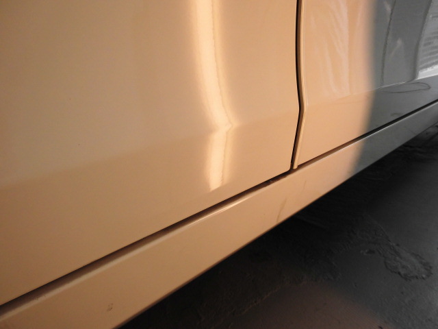 ベンツ C200 デントリペア