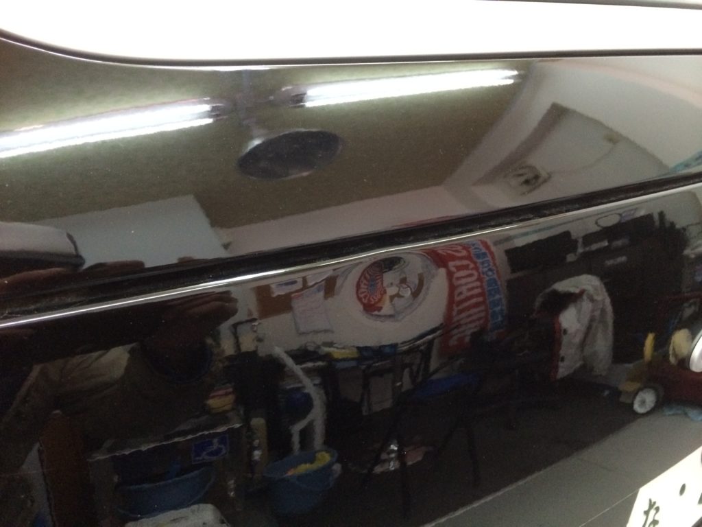 ポルシェ　カイエン　デントリペア