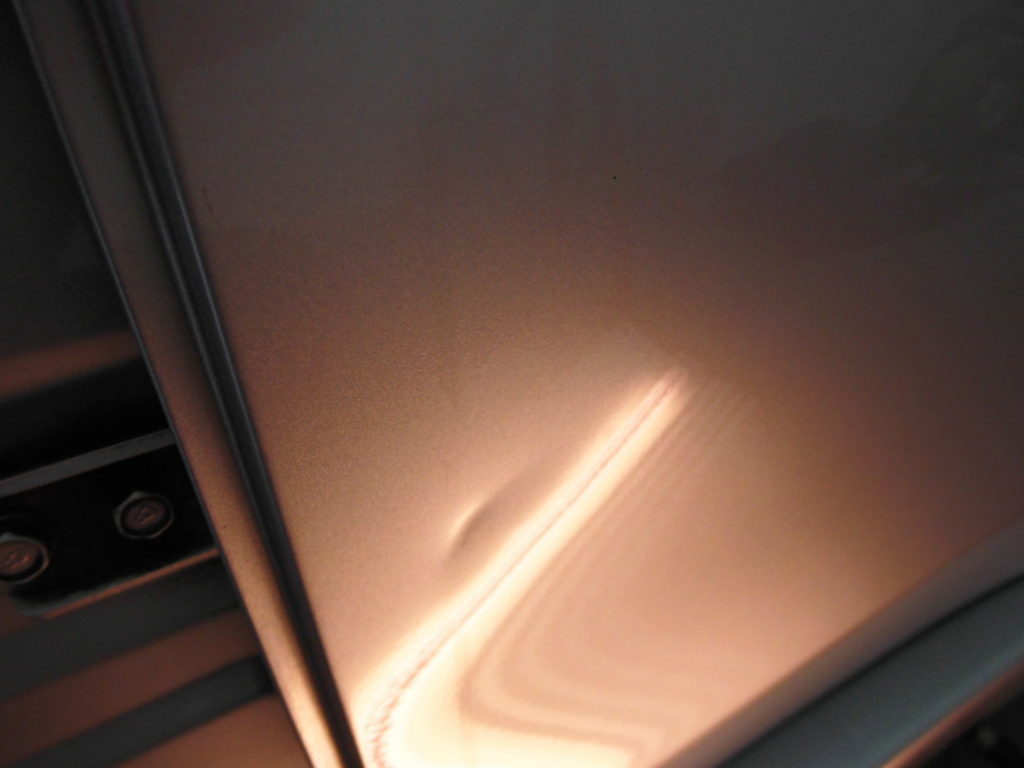 三菱ランサー　デントリペア