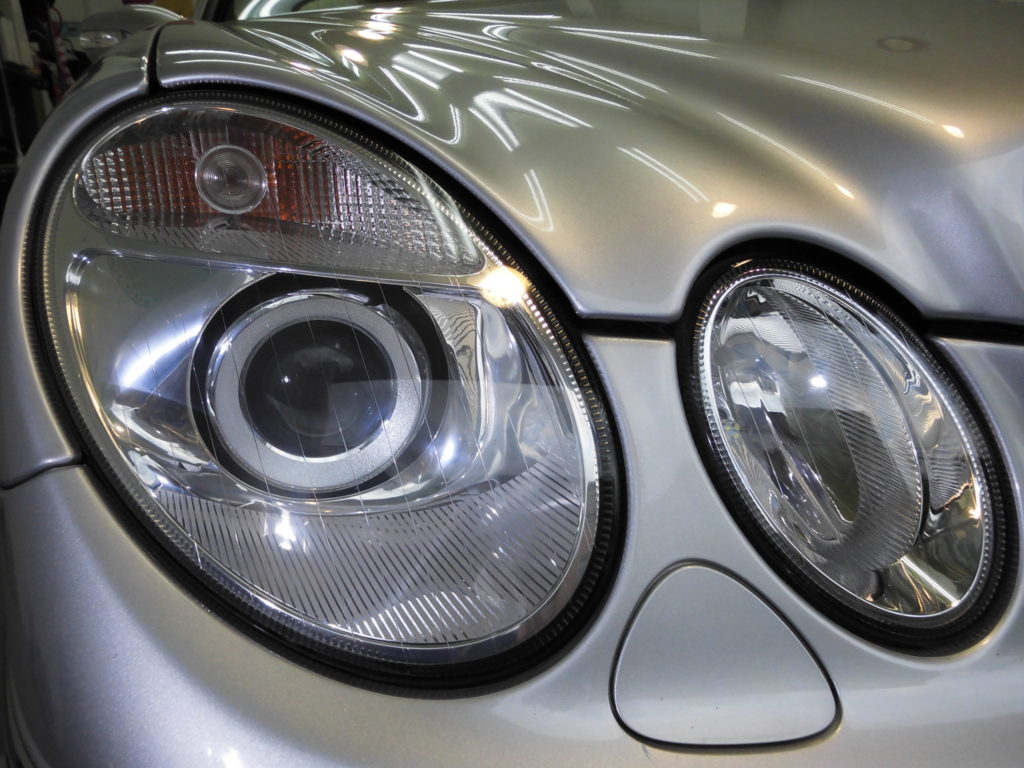 ベンツ　Eクラス　ヘッドライトコーティング