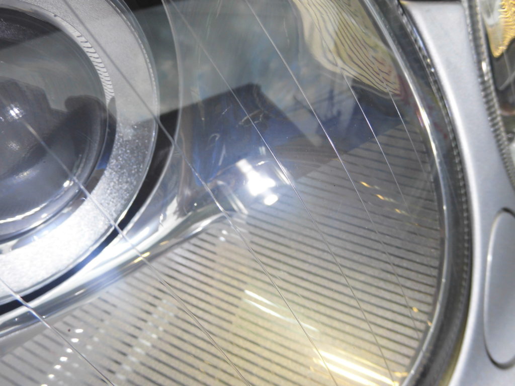 ベンツ　Eクラス　ヘッドライトコーティング