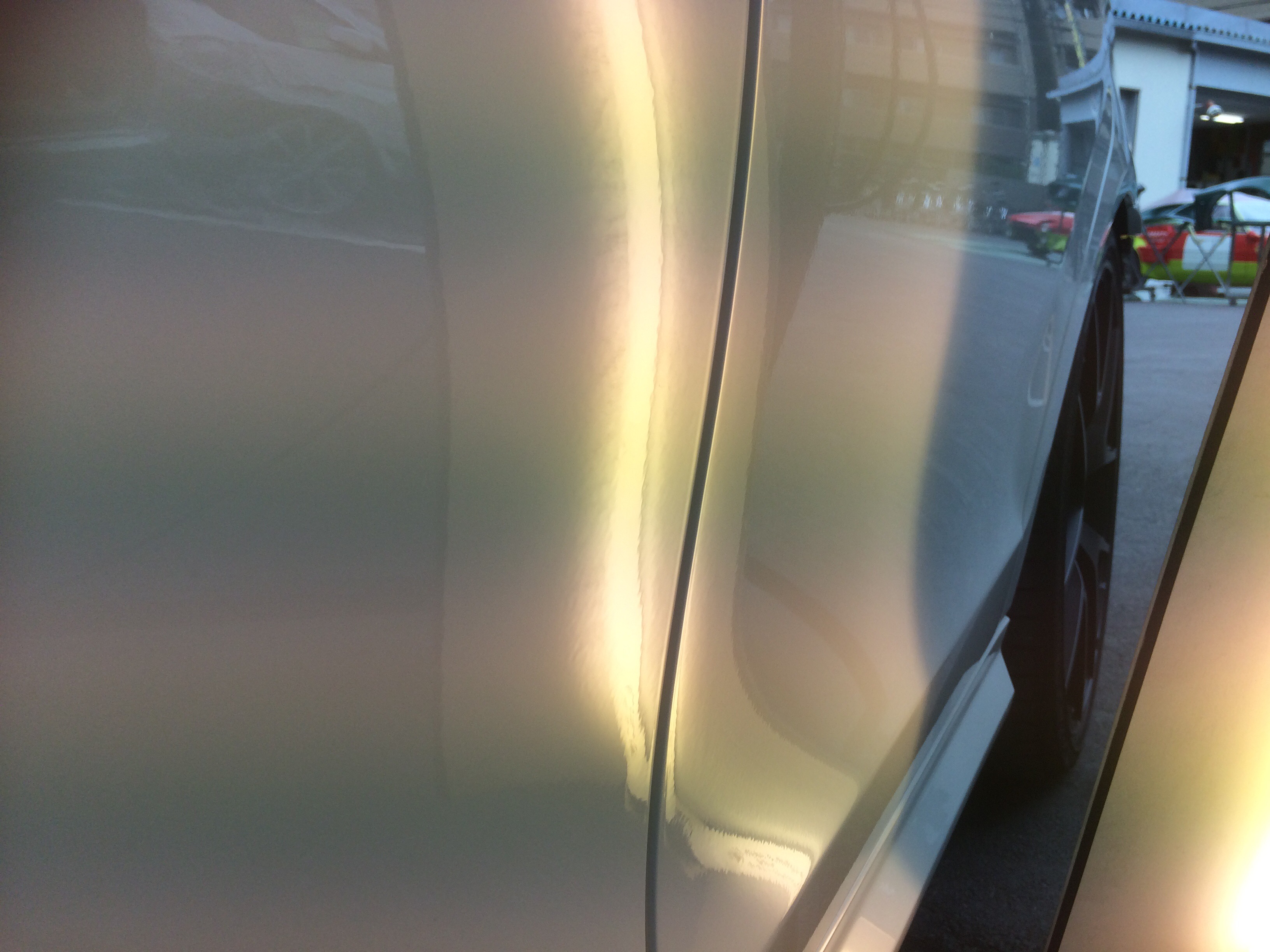 ベンツ凹み修理