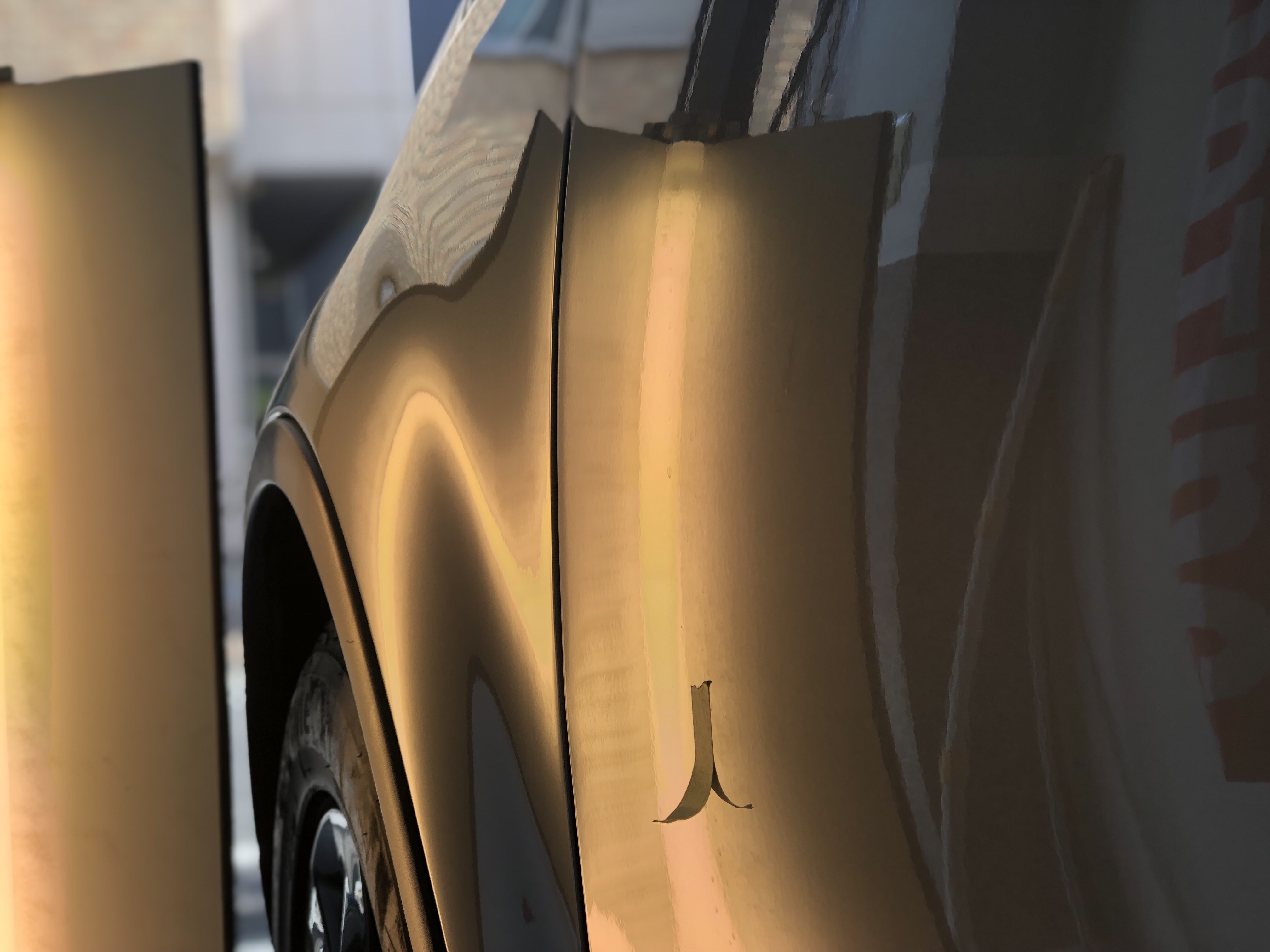 フロントドアの凹み修理