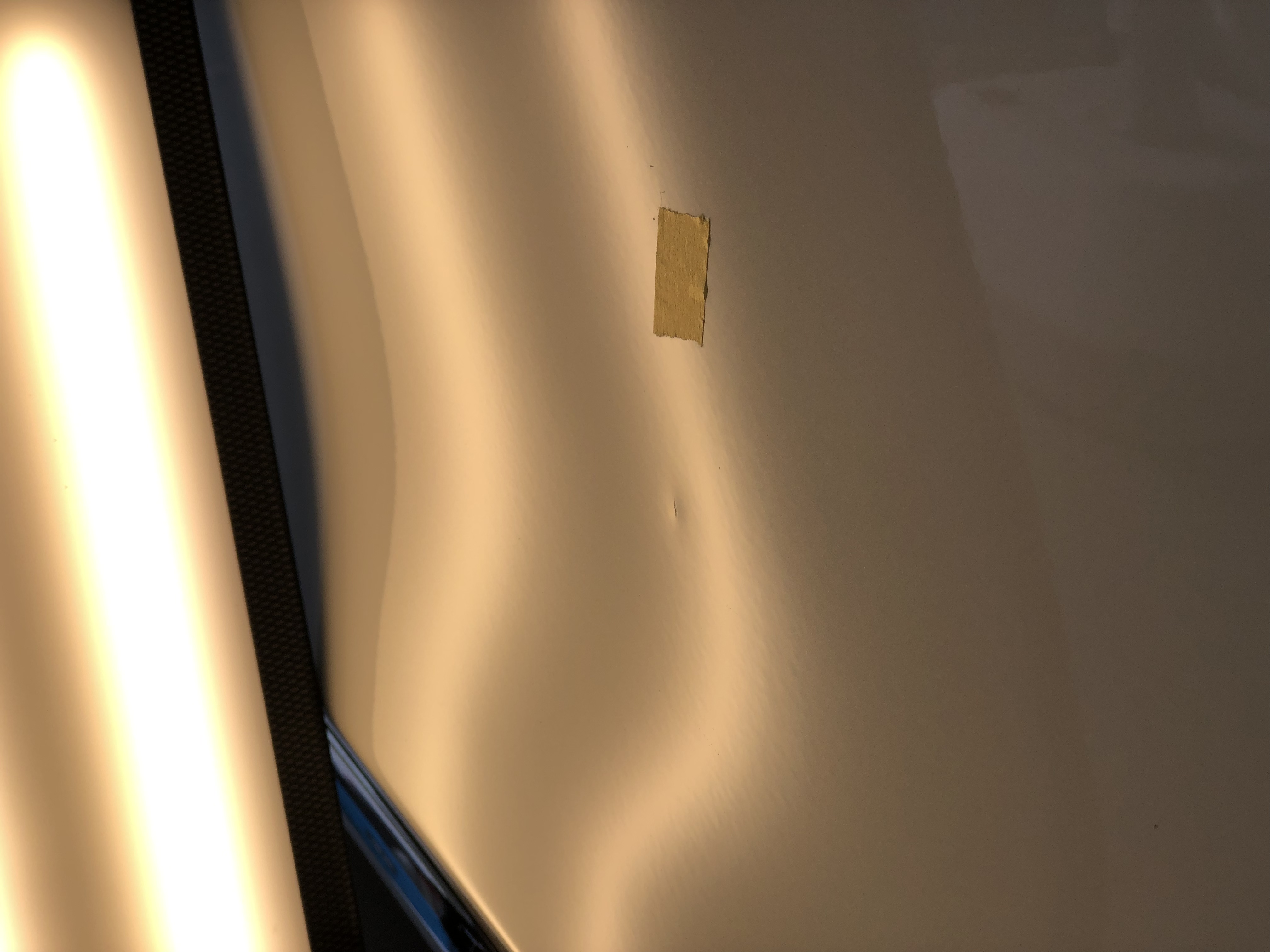 ベンツ S400ハイブリッド ドアのヘコミ修理