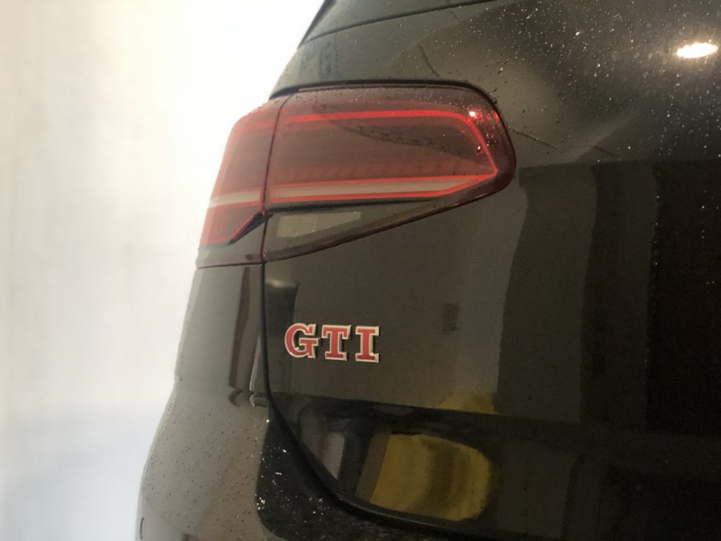 フォルクスワーゲン ゴルフ7.5 GTI デントリペア