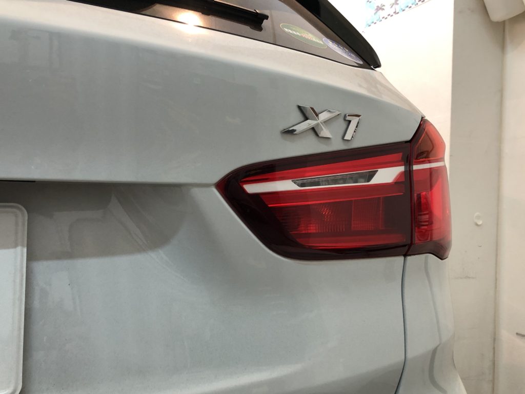 BMWX1　デントリペア