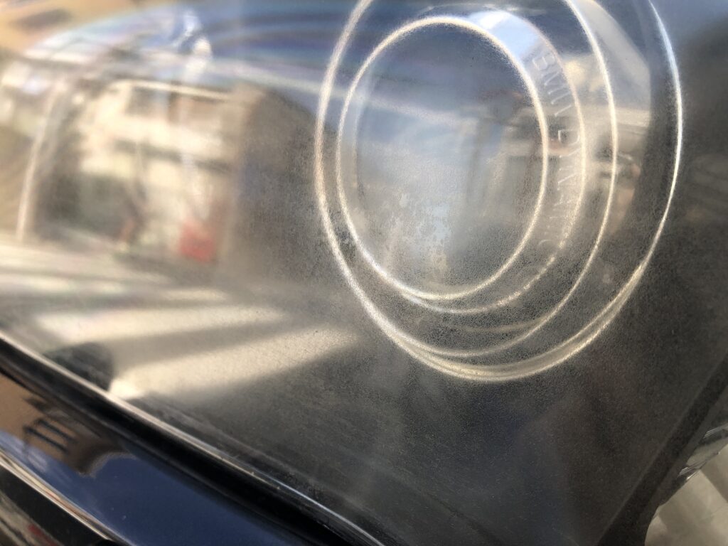 BMWX3　ヘッドライト磨き