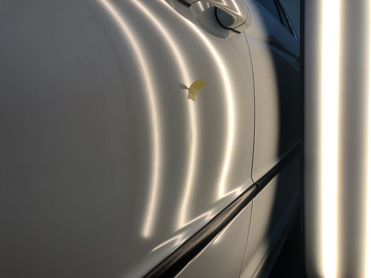 BMW3シリーズ　ドアのヘコミ修理