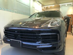 ポルシェ カイエン　ウインドリペア