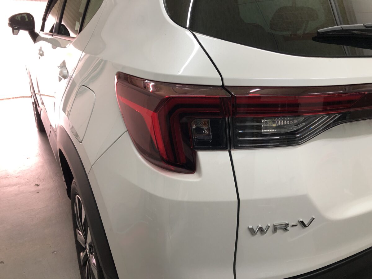 ホンダWR-V デントリペア