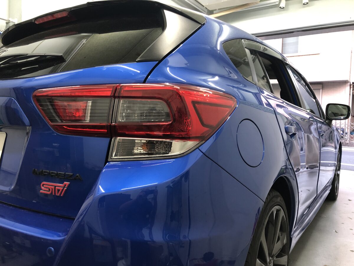 スバルインプレッサ　デントリペア