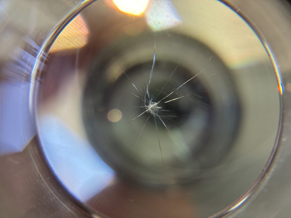 フロントガラス飛び石修理専門店