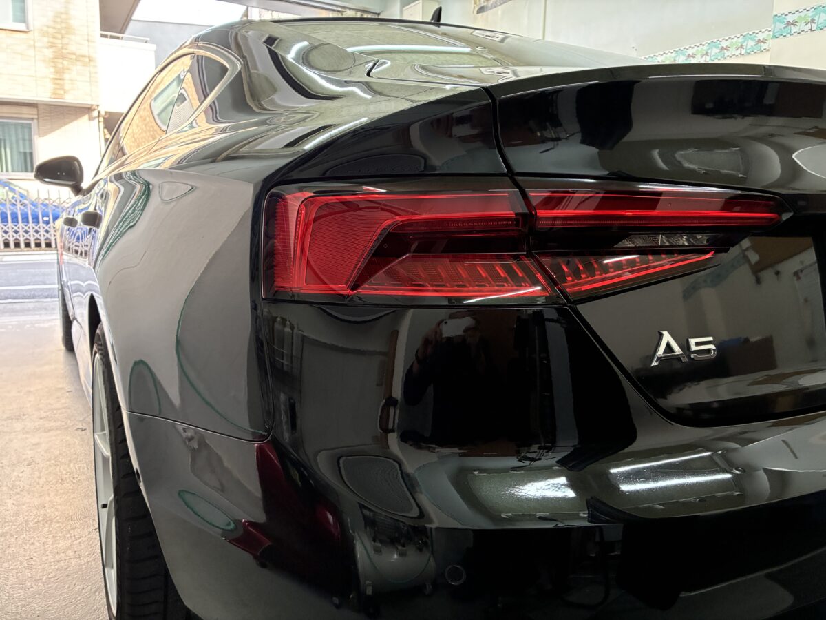 アウディA5 デントリペア