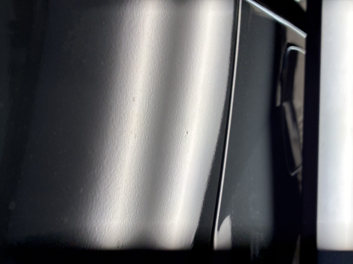 ルノーカングー デントリペア後に傷が残るケース