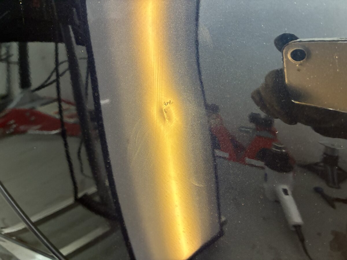 マツダロードスターのドアのヘコミ修理