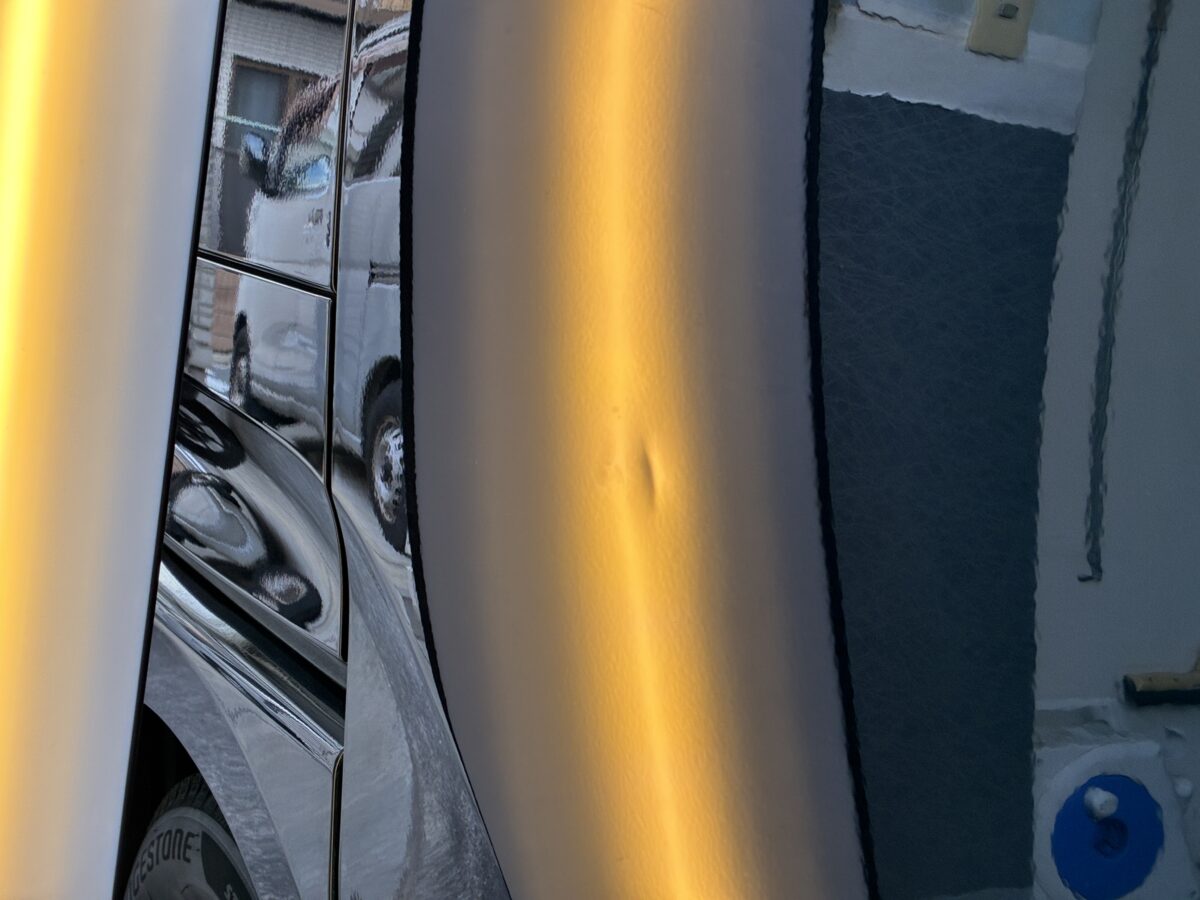 N-BOX　スライドドアに出来た小さなヘコミのデントリペア