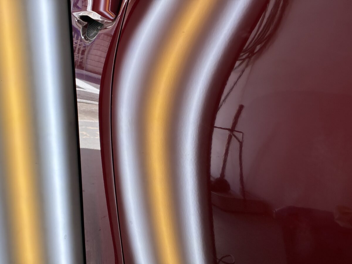 ホンダシビック　リアドアのデントリペア作業後