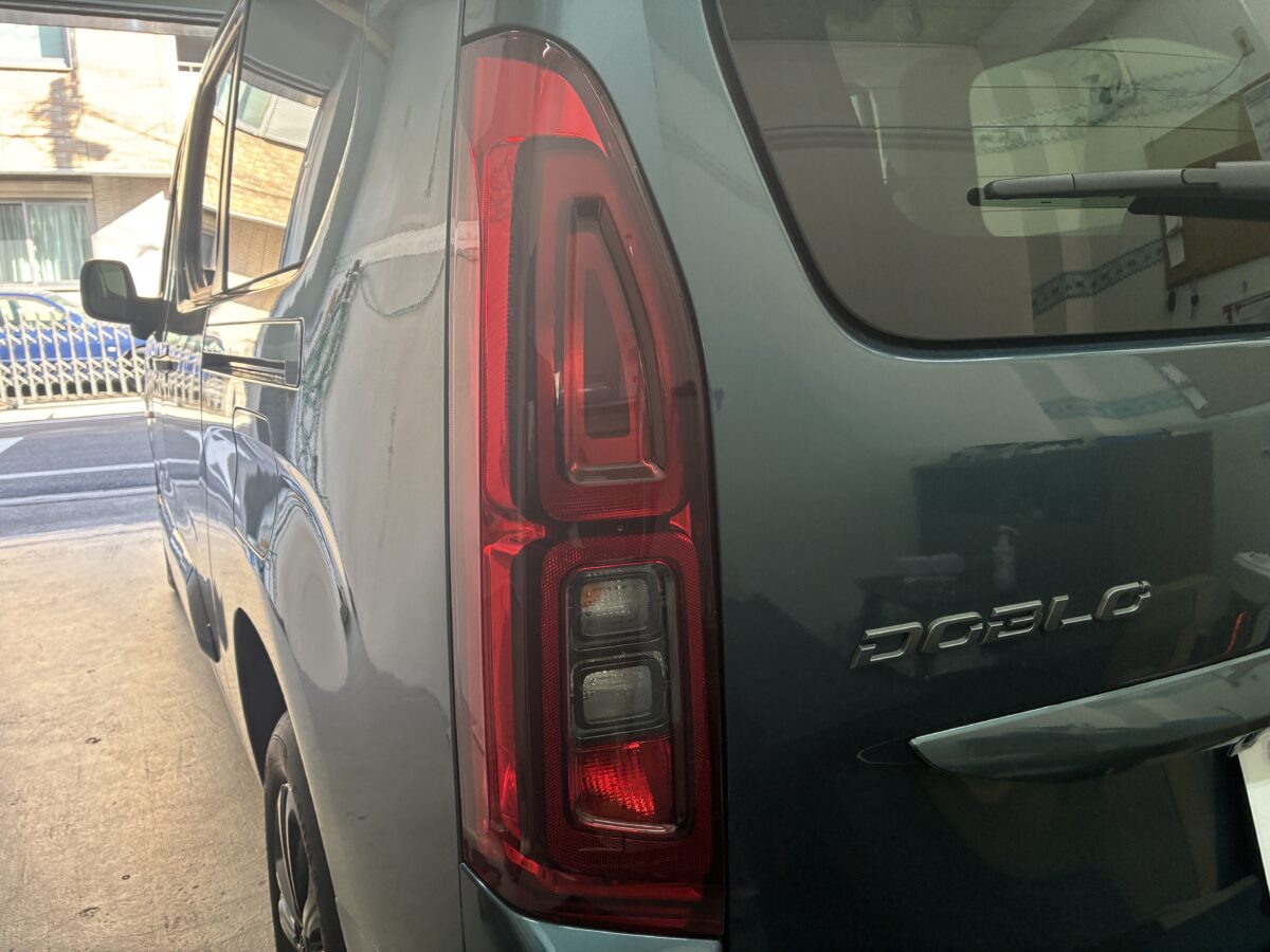 フィアット ドブロ デントリペア