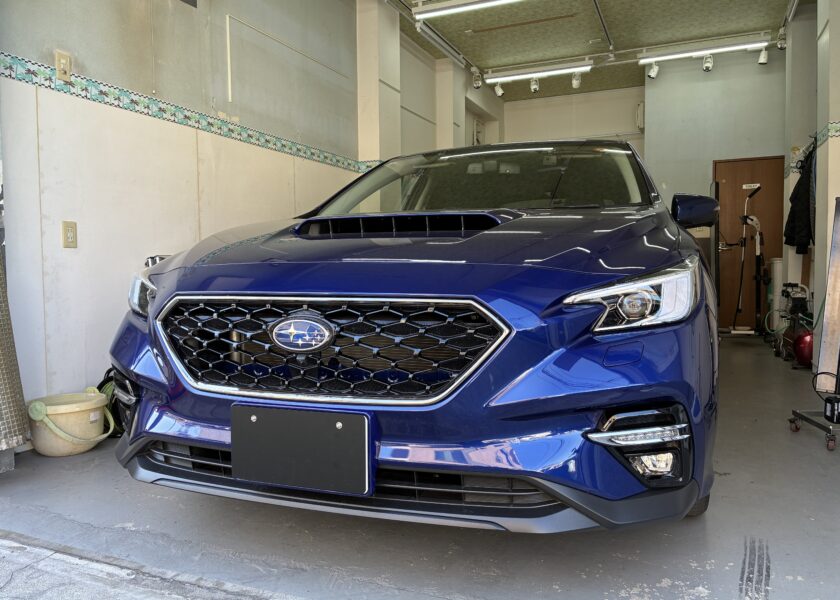 スバルレヴォーグ　デントリペア