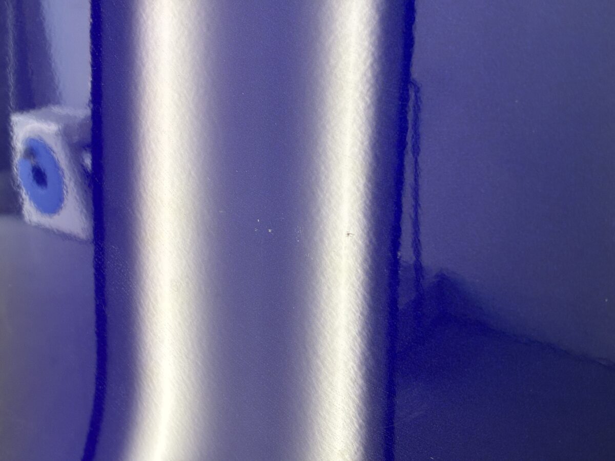 スバルレヴォーグのドアのデントリペア