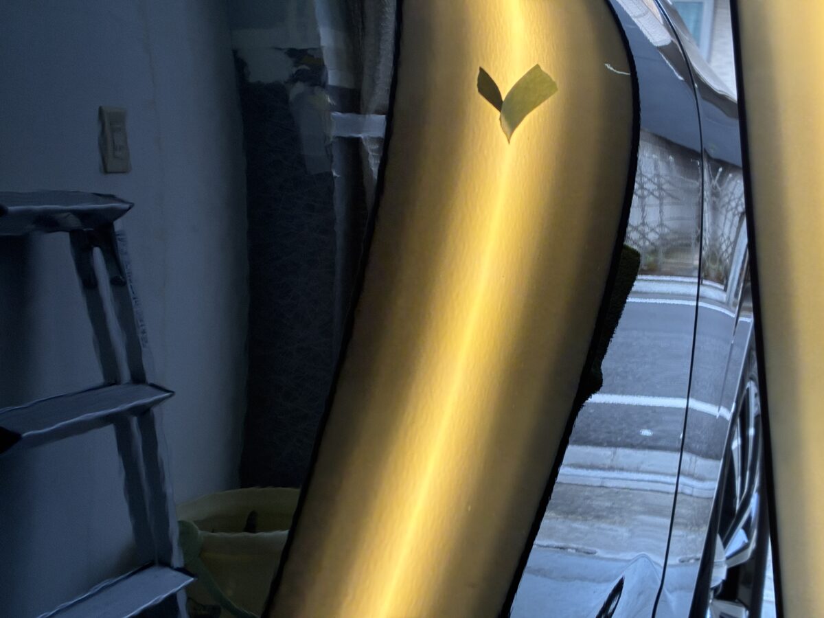 ボルボXC60　ドアのデントリペア作業後