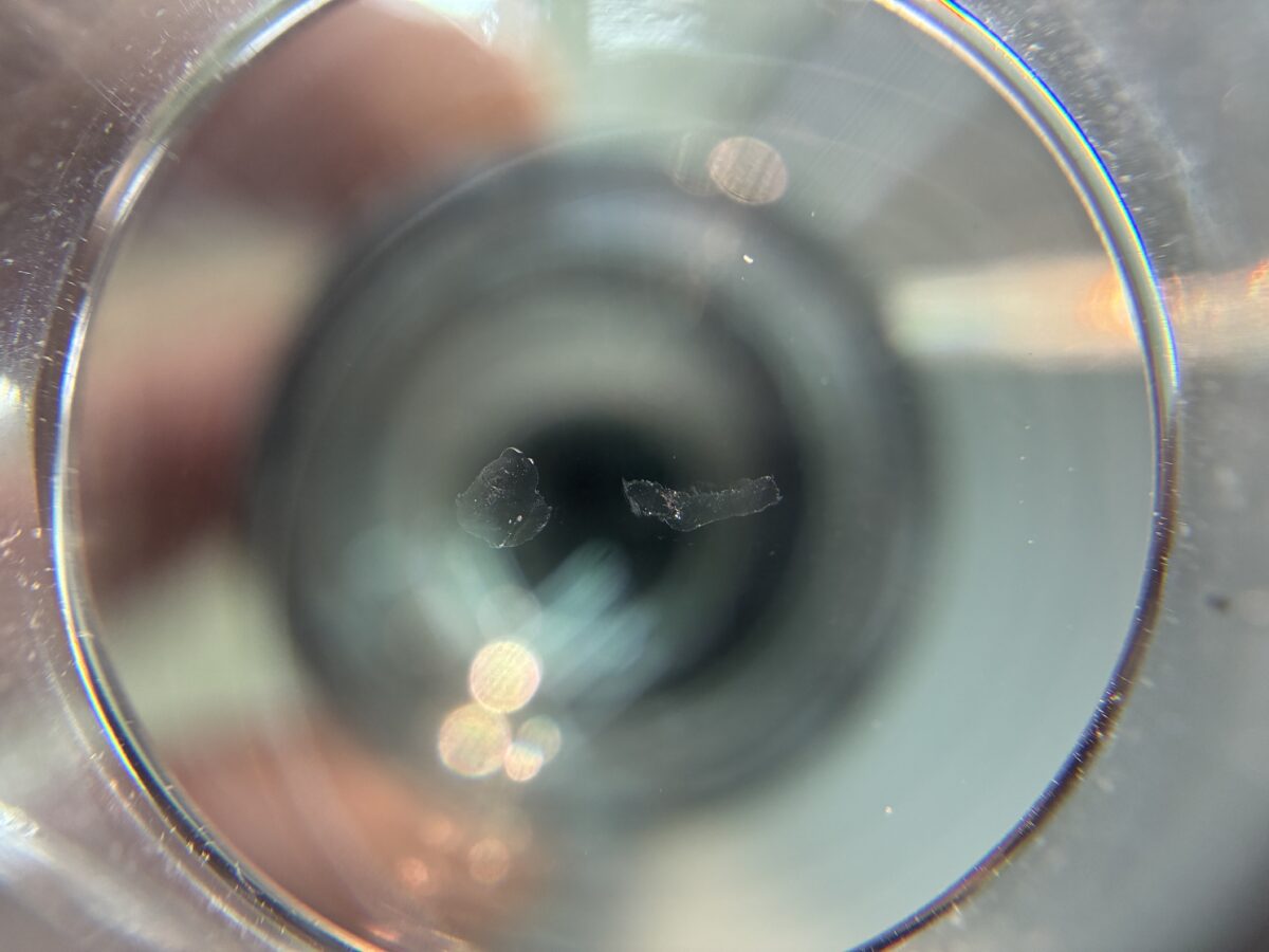 BMWのフロントガラスの飛び石傷修理